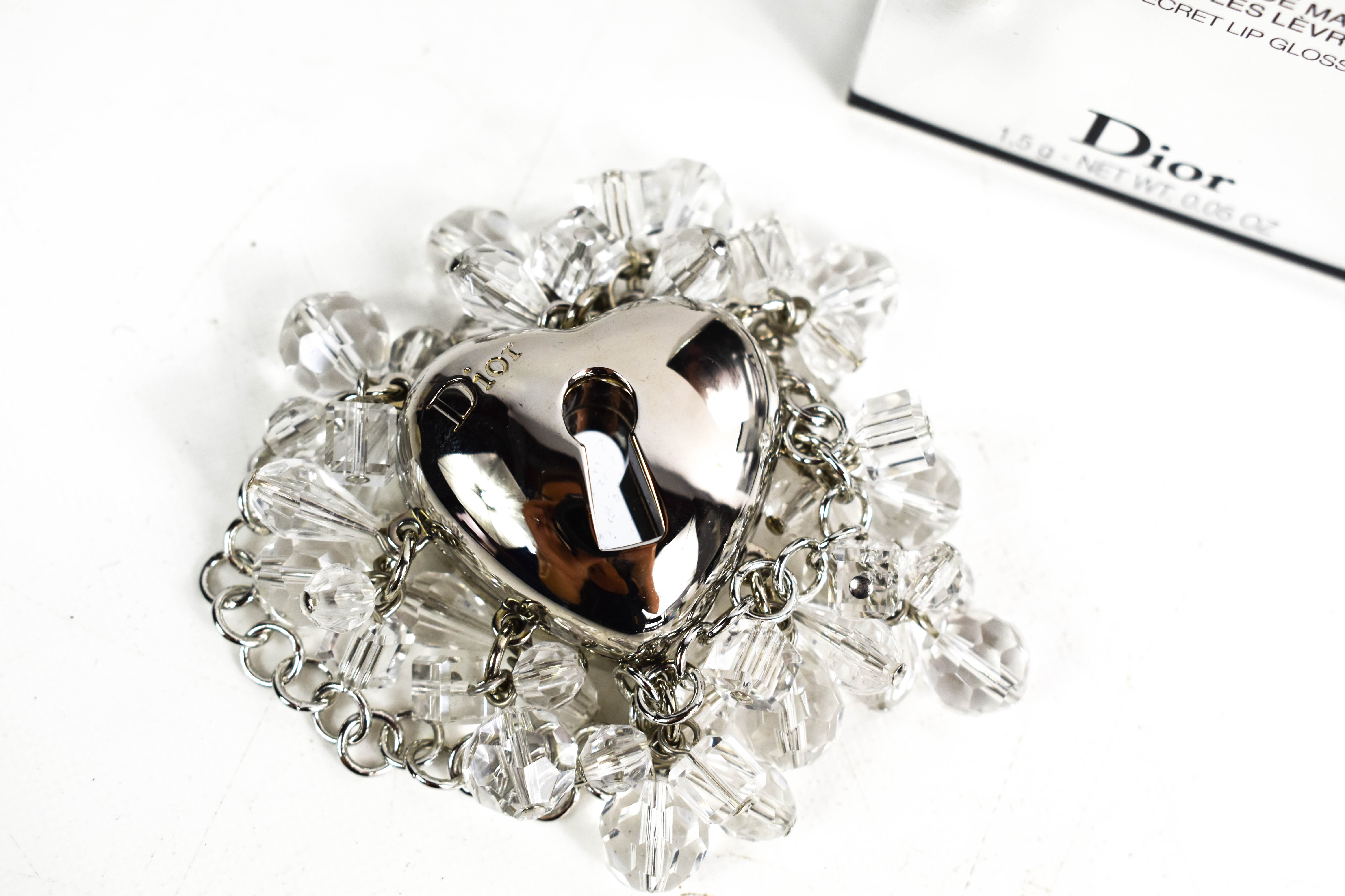 Dior Pretty Charms ハート型002 Lot 371 - Christian Dior, a Dior Pretty Charms secret