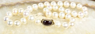 Lot 40 - A 19th century pearl necklace, with gold,...
