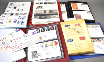 Lot 475 - A group of five albums containing First Day...
