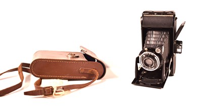 Lot 377 - A vintage Voigtlander Bessa folding camera...