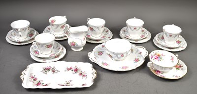 Lot 555 - A group of porcelain to include a Royal Albert...