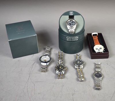 Lot 21 - A group of men's wristwatches to include three...