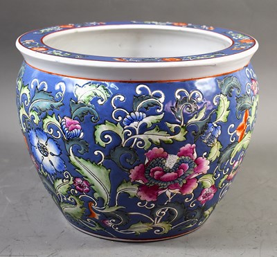 Lot 206 - A 20th century Chinese fish bowl jardiniere,...