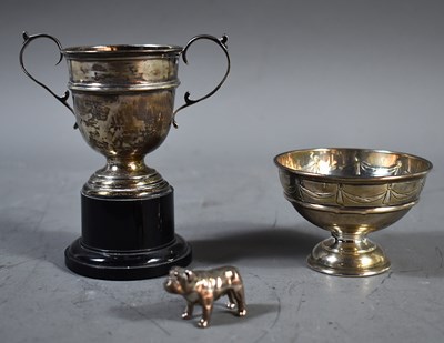 Lot 37 - A group of silver comprising a footed bowl...