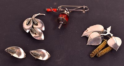 Lot 70 - A group of Danish silver jewellery to include...