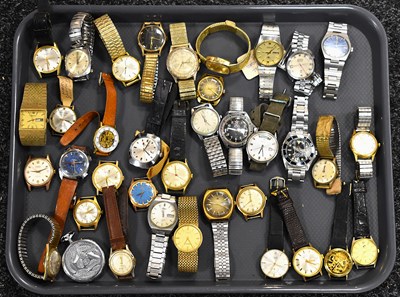 Lot 18 - A large selection of wristwatches, to include...