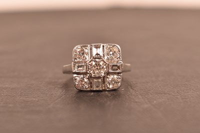 Lot 129 - A platinum and diamond Art Deco style ring,...