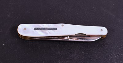 Lot 59 - A fine silver and mother of pearl pocket knife,...